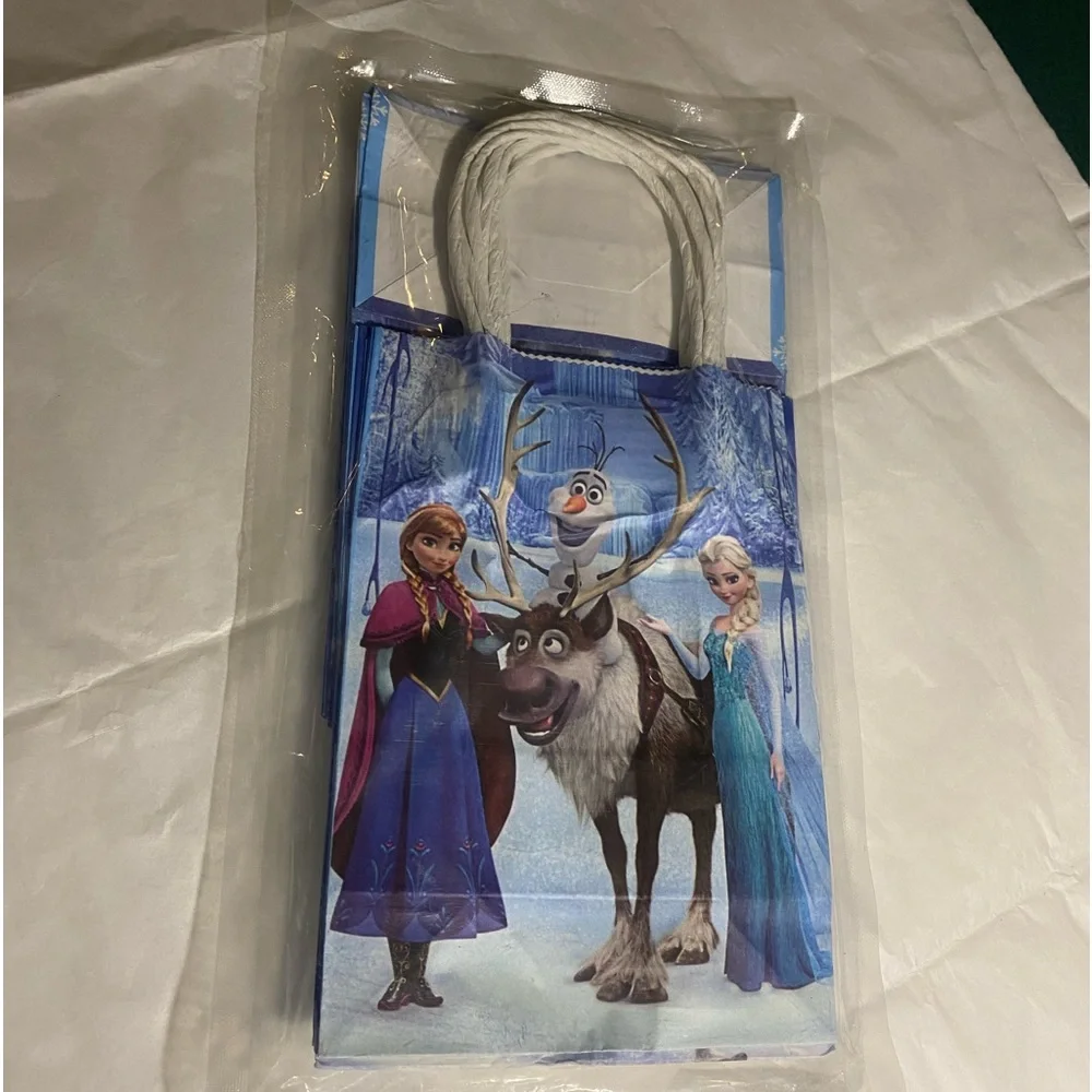Frozen paper treat bags
